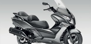 Honda SW-T 400 2009 vs Yamaha X-City 250 2009