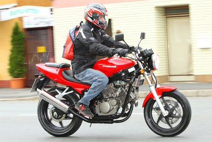 Hyosung GT 125 Naked 2009 Hyosung GT 125 Naked 2009
