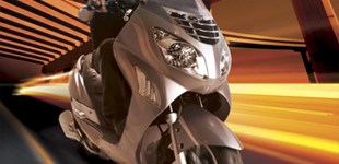 Hyosung MS3i 125 2009 vs Kymco Downtown 125i 2011