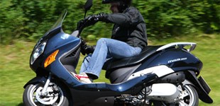 Sym GTS 250i 2010 vs Hyosung MS3i 250 2009