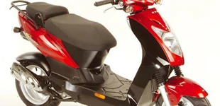 Kymco Agility 50 2009 vs Kymco Agility 50 S 2009 Kymco Agility 50 2009 vs Kymco Agility 50 S 2009
