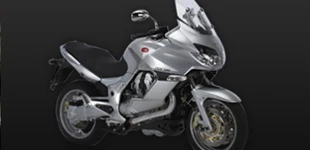 Moto Guzzi Norge 1200 GT 2009 vs Ducati Monster 1000 2005 Moto Guzzi Norge 1200 GT 2009 vs Ducati Monster 1000 2005