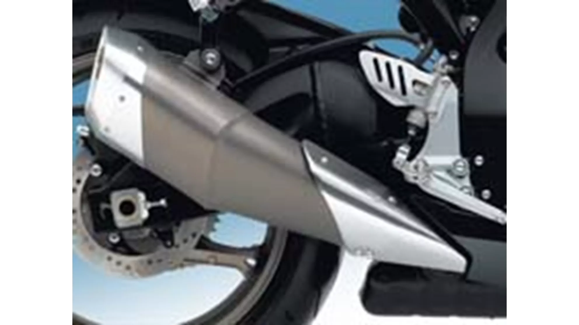 Suzuki GSX-R 750 - Image 3 Suzuki GSX-R 750 - Image 3