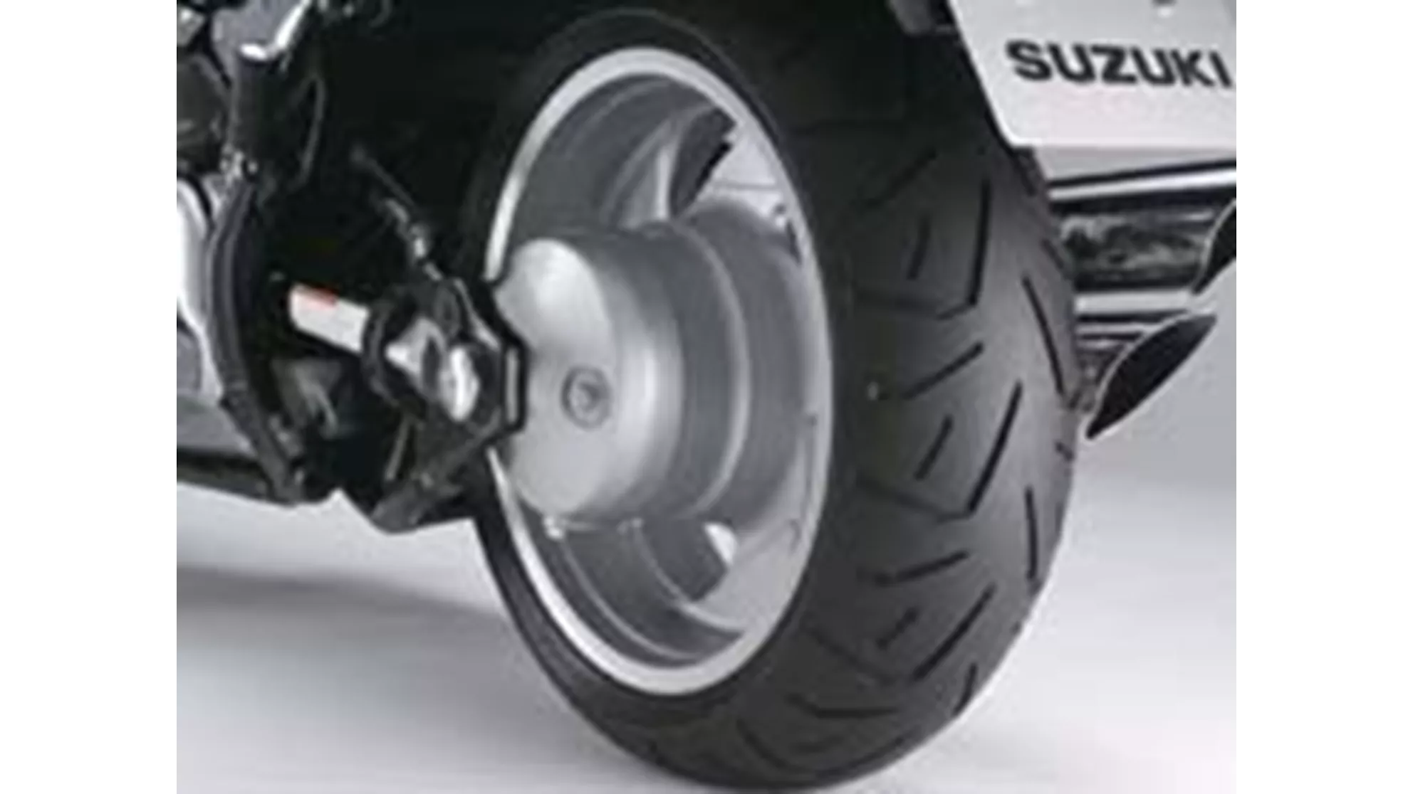 Suzuki Intruder M1500 - Image 3 Suzuki Intruder M1500 - Image 3