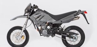 MZ 125 SM 2009 vs SWM SM 125 R 2022