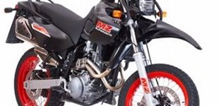 Aeon Cobra 400 Supermoto 2018 vs MZ 660 Supermoto 2009