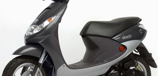 Peugeot Vivacity 2T 50 2009 vs Yamaha NEOs 4Takt 2020