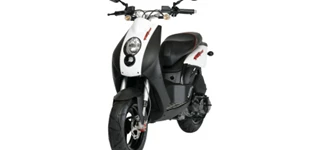 Peugeot Ludix 2 Snake 2009 vs Peugeot Ludix Blaster 2010 Peugeot Ludix 2 Snake 2009 vs Peugeot Ludix Blaster 2010