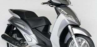 Suzuki Burgman 400 2009 vs Peugeot Geopolis 400 2009