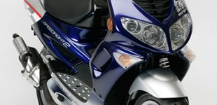 Aprilia RS 50 2009 vs Peugeot Speedfight 2 Ultimate LR 2009