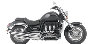 Triumph Rocket III 2009 vs Yamaha YZF-R6 2009 Triumph Rocket III 2009 vs Yamaha YZF-R6 2009
