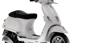 Honda Forza 125 2016 vs Vespa S 125 i.e 2009