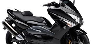 Husqvarna 701 Supermoto 2022 vs Yamaha T-MAX 500 2009