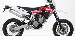 Husqvarna SM 450 R 2009 vs Husqvarna FS 450 2021