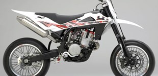 Husqvarna FC 350 2014 vs Husqvarna SM 530 RR 2009