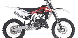 Brixton Crossfire 125 2022 vs Husqvarna CR 125 2009