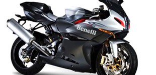 MV Agusta F4 1000 R312 2009 vs Benelli Tornado 1130 2009
