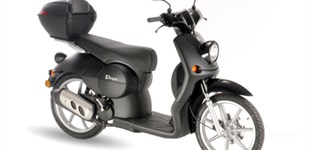 Benelli Pepe 2009 vs Aprilia Atlantic 125 2013