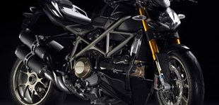 Ducati Streetfighter S 2009 vs Ducati 899 Panigale 2014