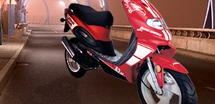 Derbi GPR 125 2012 vs TGB Hook 125 2009