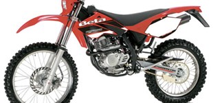 Yamaha R125 2021 vs Beta RR Enduro 4T 125 AC 2009