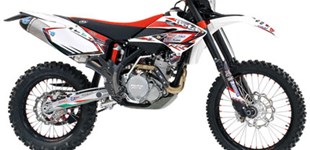 Beta RR 525 Racing 4T 2009 vs Malaguti XSM 125 Supermoto 2021