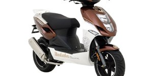 Aprilia SR GT 125 2022 vs CPI Aragon Club 2009