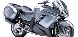 Kawasaki GTR 1400 2009 vs BMW R 1200 RT 2009 Kawasaki GTR 1400 2009 vs BMW R 1200 RT 2009