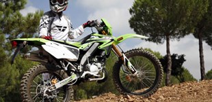 Motorhispania RYZ Pro Racing Cross 2009 vs Beta RR 125 LC Motard 2021