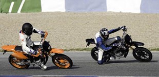 Motorhispania RYZ Pro Racing Urban 2009 vs Motorhispania RYZ Enduro Pro Racing 2011