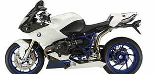 Honda CBR 600 F 2011 vs BMW HP2 Sport 2009