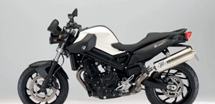 BMW F 800 R 2009 vs Honda XL 650V Transalp 2006 BMW F 800 R 2009 vs Honda XL 650V Transalp 2006