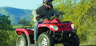 Arctic Cat 400 4x4 2009 vs TGB Blade 550 LT 4x4 IRS 2012