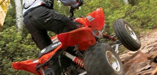 CFMOTO CForce 450 EFI 4x4 S One 2019 vs Polaris Outlaw 525 IRS 2009