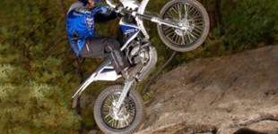 Beta Evo 300 2T 2017 vs Scorpa SY 250 FR 2009