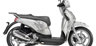 Brixton BX 125 2018 vs Aprilia Scarabeo 125 ie. 2009 Brixton BX 125 2018 vs Aprilia Scarabeo 125 ie. 2009