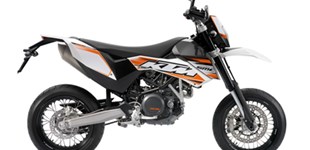 KTM 690 SMC 2010 vs KTM 690 SMC R 2022