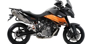 KTM 990 Supermoto T 2010 vs KTM 990 Supermoto 2010