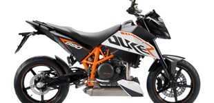 KTM 690 Duke R 2010 vs KTM 690 Supermoto 2007