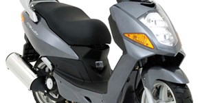 Daelim Otello 125 2006 vs Daelim Otello 125 2010