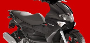 Gilera RUNNER 200 ST 2010 vs Derbi GP1 Racing 250 2011