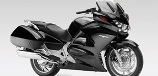 Honda NT1100 DCT 2024 vs Honda ST 1100 Pan-European 2010 Honda NT1100 DCT 2024 vs Honda ST 1100 Pan-European 2010