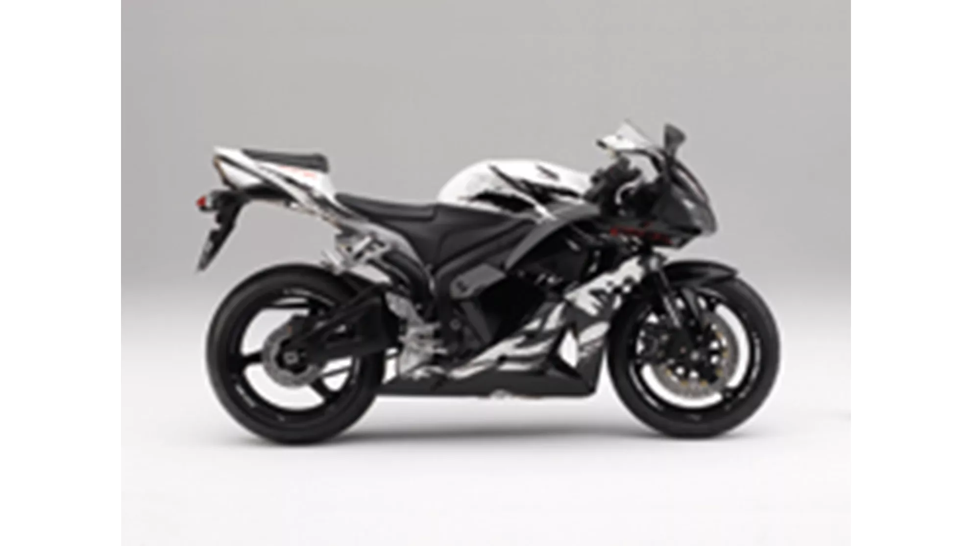 Honda CBR600RR - Image 2 Honda CBR600RR - Image 2