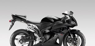 Yamaha R3 2023 vs Honda CBR600RR 2010