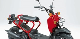 Honda NPS 50 Zoomer 2010 vs Honda CRF 50 F 2010