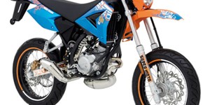 Royal Enfield Superbullet 2005 vs Beeline Supermoto SM 2010