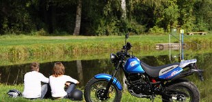 Hyosung Karion 125 2010 vs Hyosung Karion 125 2009