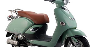 TGB Bull&t 50 2009 vs Tauris Capri 50 4T 2010