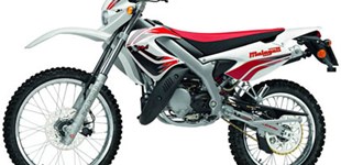 Yamaha XT 125 R 2009 vs Malaguti XTM 50 Enduro 2010