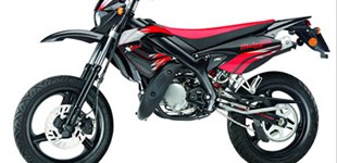 CPI Supermoto 50 2009 vs Malaguti XSM 50 Supermoto 2010